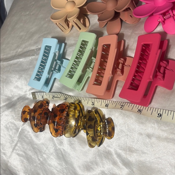 Hair accessories bundle - Picture 3 of 4